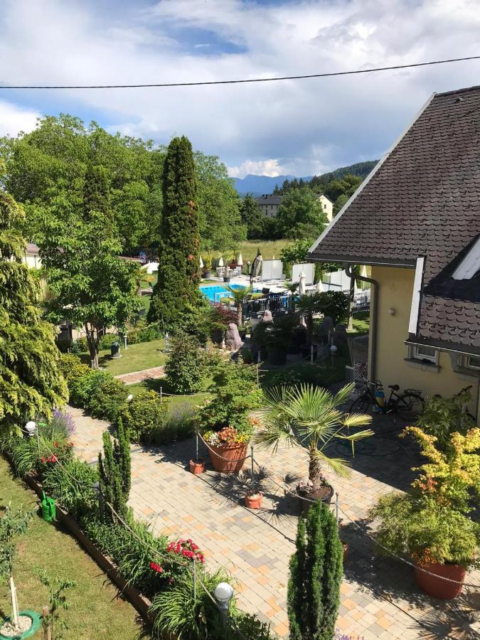Ferienanlage Seehof Krumpendorf Esterno foto